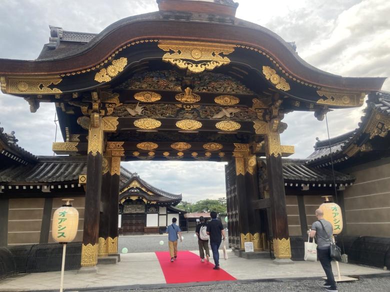 オアシスの提灯