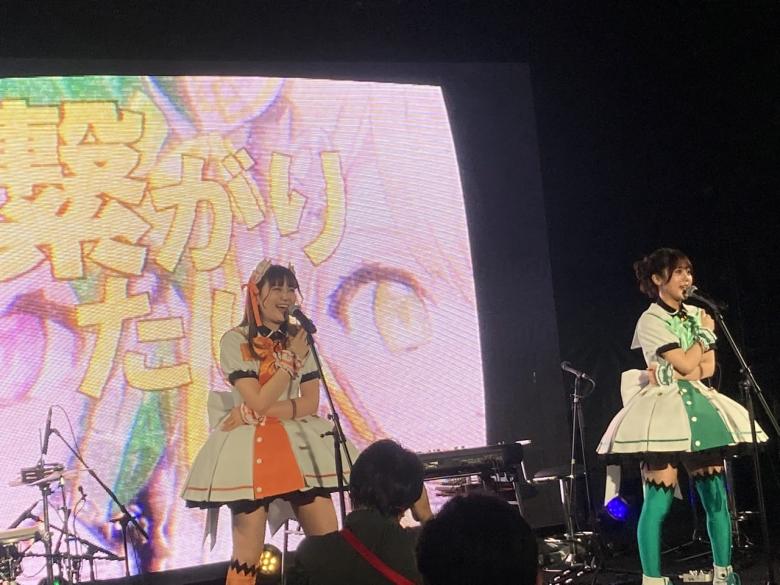 「コインムスメ」ライブパフォーマンス2