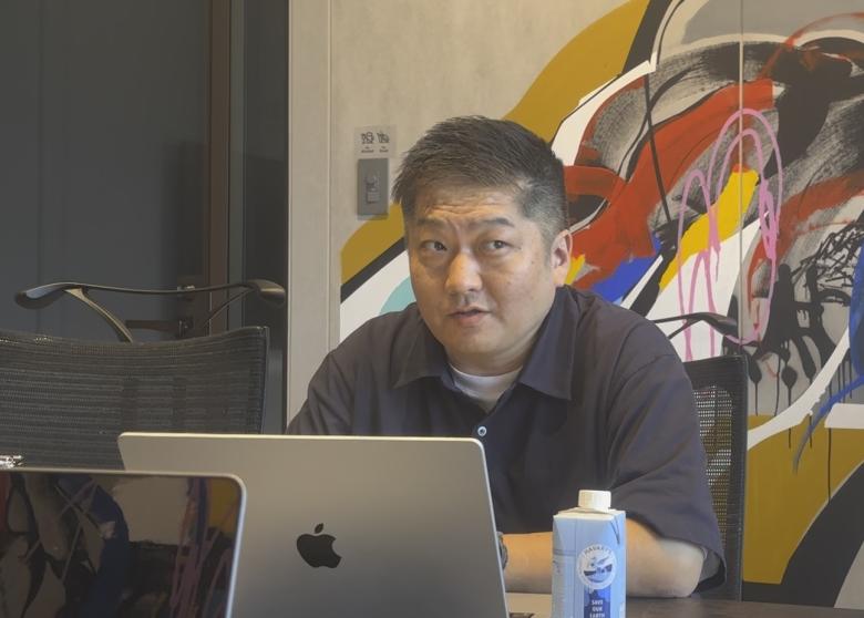 本間氏